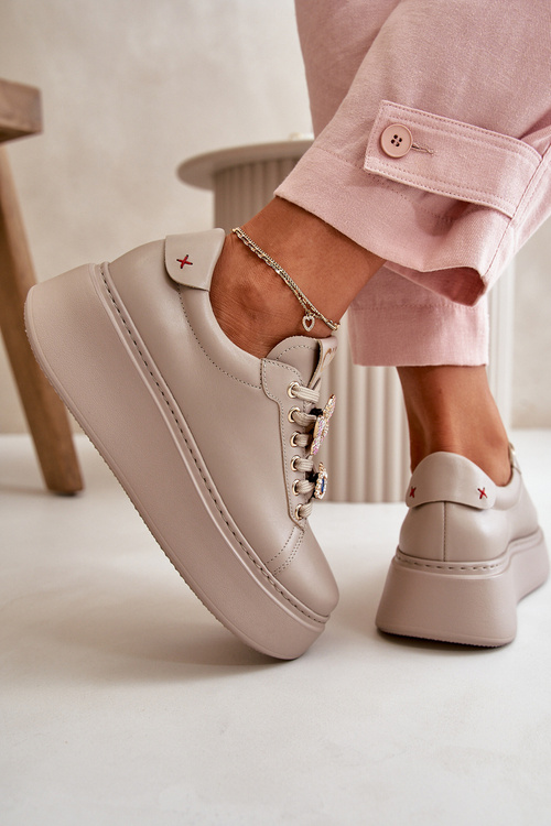 Damskie Skórzane Sneakersy Na Platformie Z Ozdobami CheBello 4585 Beżowe