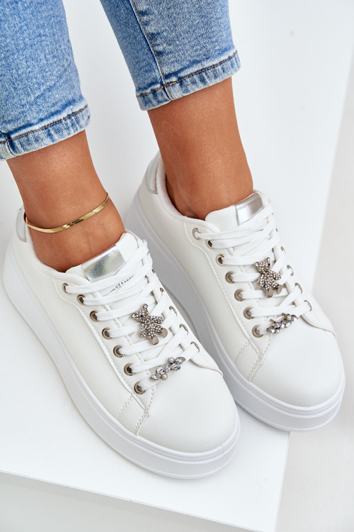 Eko Skórzane Sneakersy Z Przypinkami Biało-Srebrne Enalirae