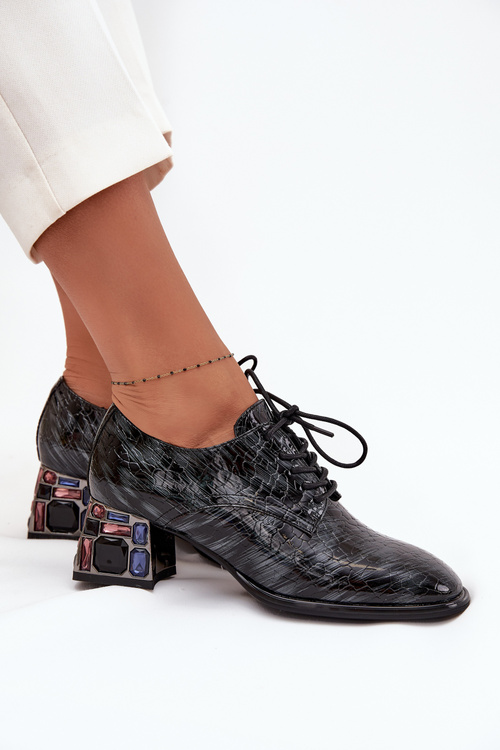 Skórzane Lakierowane Półbuty Damskie Na Obcasie Z Kryształkami Artiker 57C0072 Szare