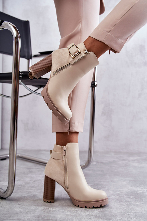 Skórzane Botki Na Obcasie Z Ozdobnym Zamkiem Beżowe Rosita