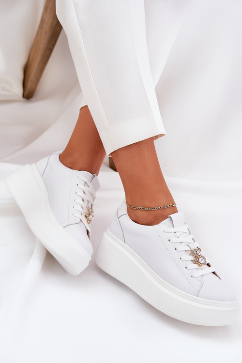 Skórzane Buty Sportowe Damskie Na Platformie Z Przypinką Vinceza 39922 Białe
