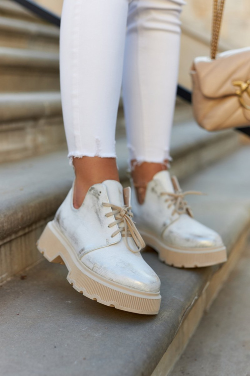 Półbuty Na Masywnej Podeszwie Nicole 2701/004 Biało-Złote