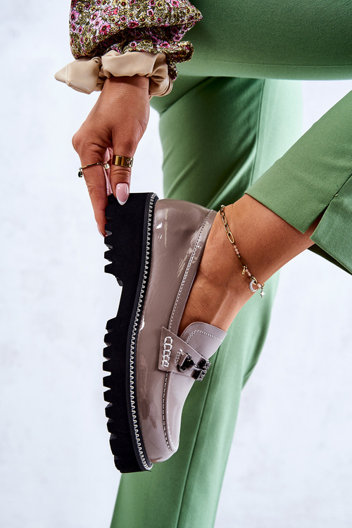 Lakierowane Skórzane Półbuty Z Ozdobą Jasnobrązowe Adison