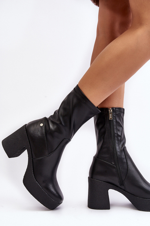 Damskie Skórzane Botki Na Słupku GOE MM2N4047 Czarne